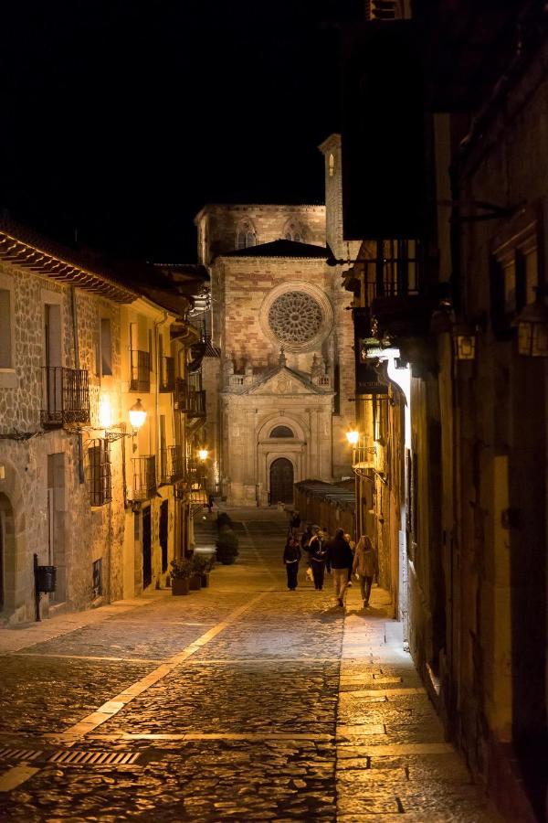 Infinitvm Hotel Siguenza Buitenkant foto